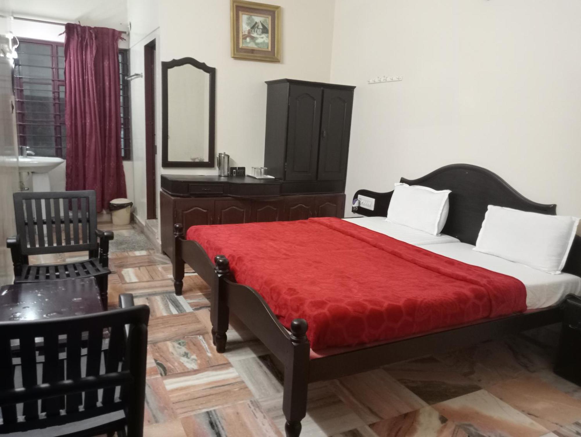Hotel Hill Town Coorg มาดิเครี ภายนอก รูปภาพ